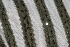 MAGLINA RIGATA BIANCO/VERDE MILITARE CON PAILLETTES CUCITE