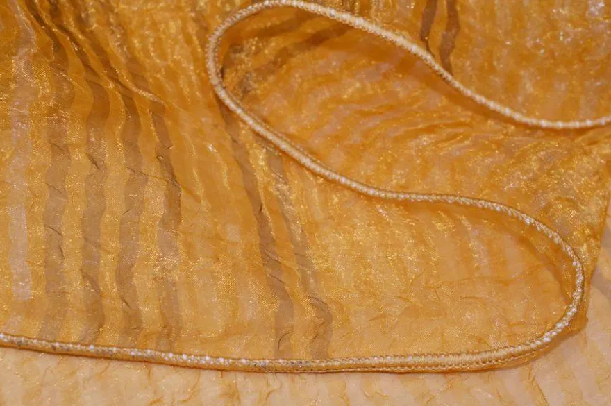 SCAMPOLO TENDA ORGANZA STROPICCIATA RIGATINO ORO