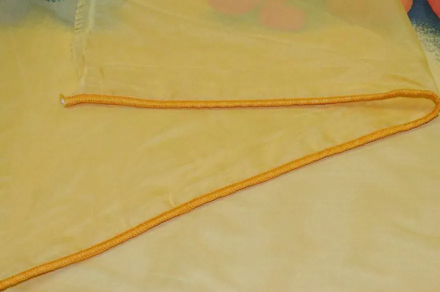 SCAMPOLO TENDA VELO DISNEY WINNIE POOH GIALLO