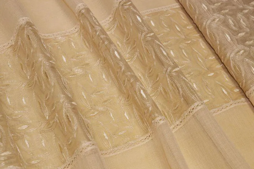 TENDINO BEIGE CON RICAMO CENTRALE