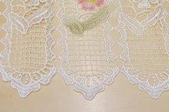 TENDINO IN MACRAME' CON FIORE ROSA