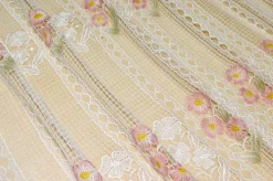 TENDINO IN MACRAME' CON FIORE ROSA