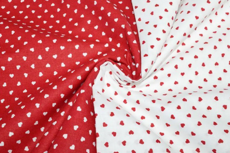 TESSUTO COTONE CUORICINI ROSSO