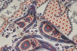 TESSUTO CREPON DISEGNO CASHMERE BIANCO E BLU
