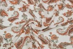 TESSUTO CREPON DISEGNO CASHMERE BIANCO E ARANCIO