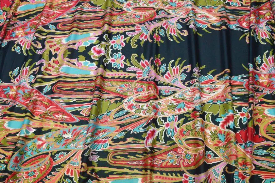 TESSUTO MUSSOLA PURO COTONE FANTASIA MULTICOLOR FONDO NERO