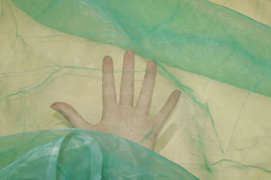 TESSUTO ORGANZA STROPICCIATA VERDE LAGUNA