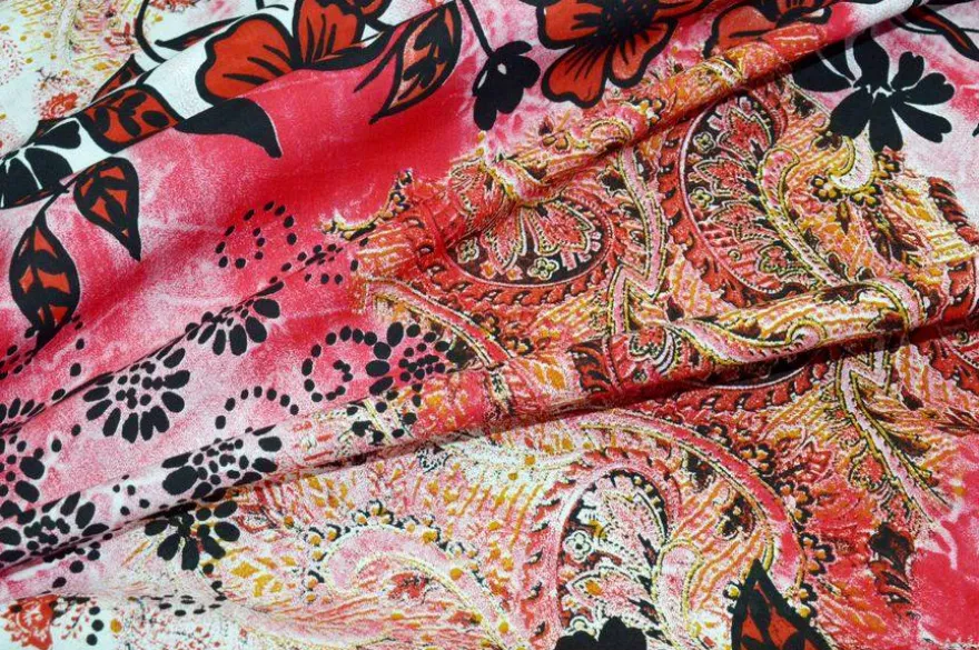 TESSUTO POPELINE PURO COTONE FANTASIA FIORE ROSSO