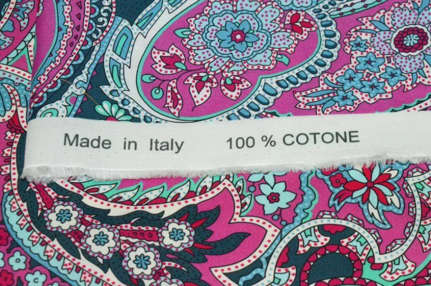 TESSUTO POPELINE PURO COTONE FANTASIA CASHMERE FUCSIA