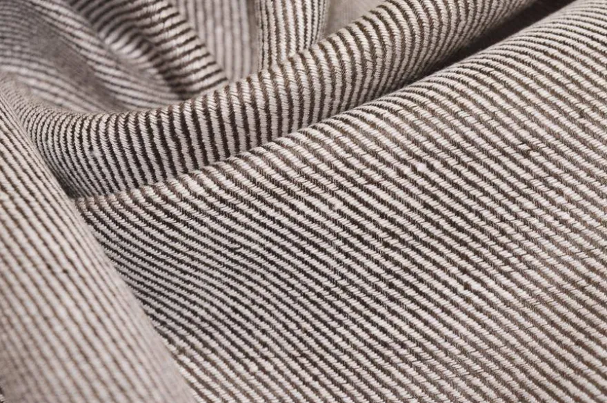 TESSUTO PURO LINO DIAGONALE MARRONE