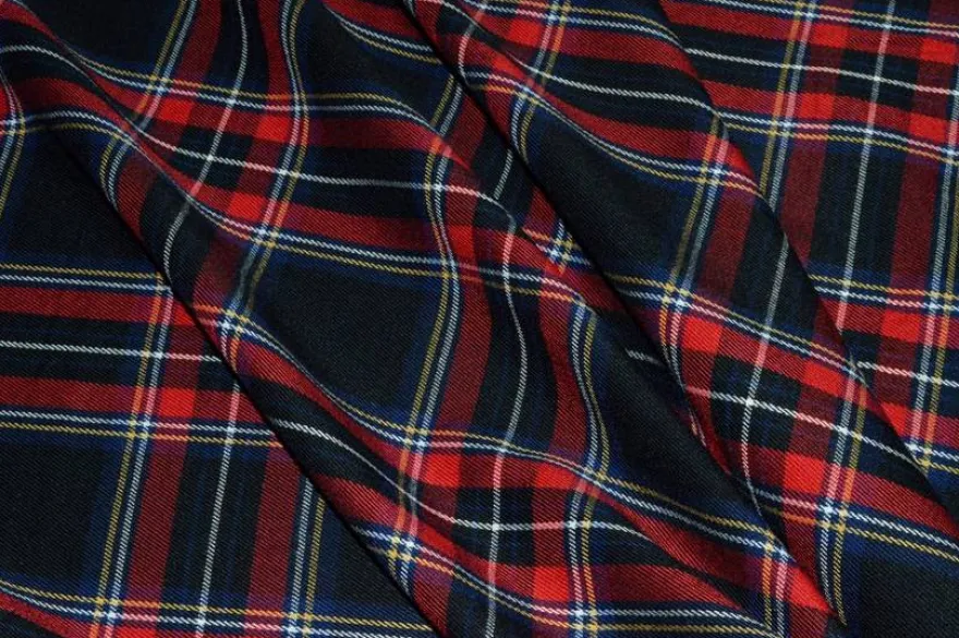 TESSUTO TARTAN ROSSO FONDO NERO