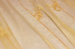 TESSUTO TENDA ORGANZA CON DETTAGLIO PENDENTE