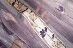 TESSUTO TENDA ORGANZA CON FIORE VIOLA RICAMATO