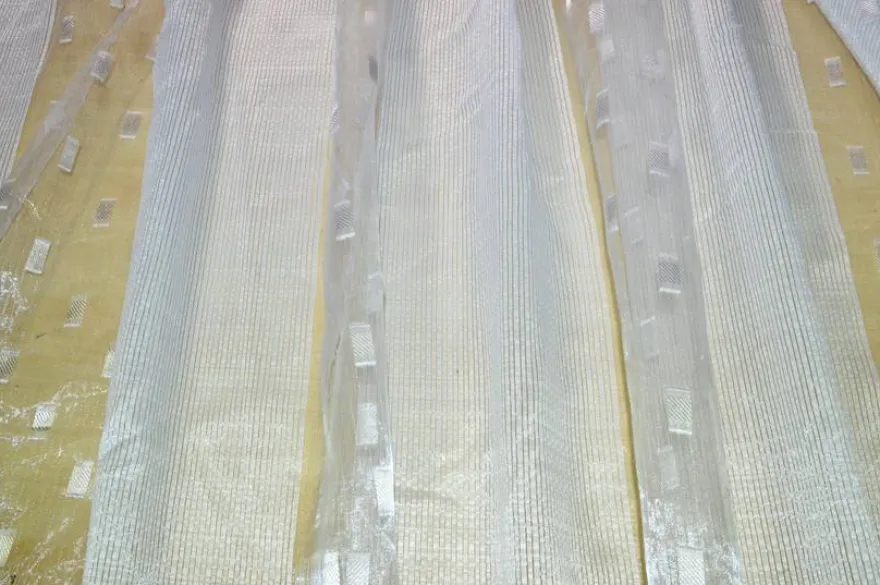 TESSUTO TENDA ORGANZA FANTASIA GEOMETRICA BIANCA