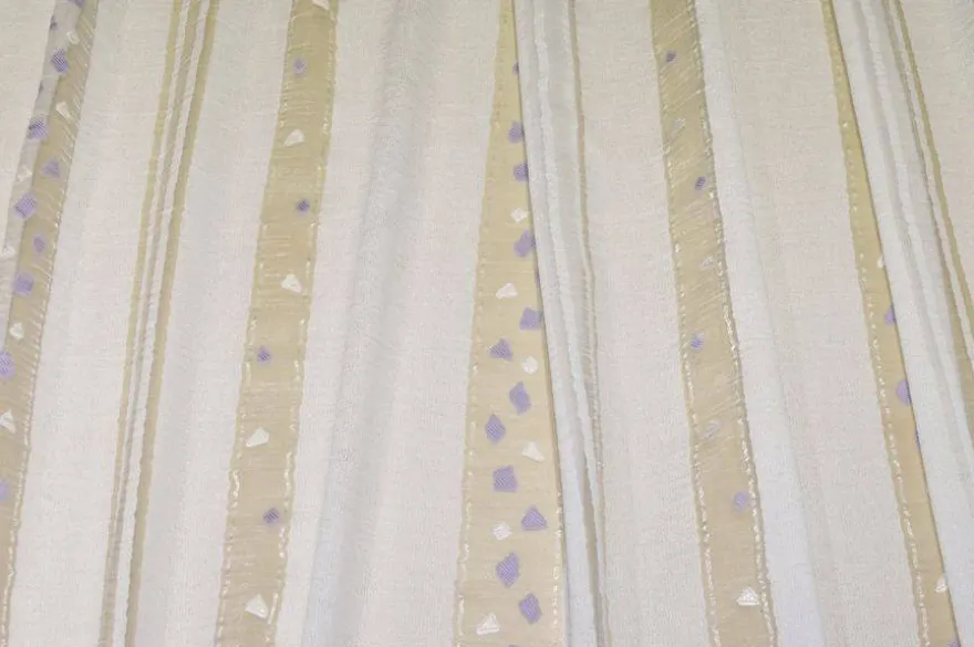 TESSUTO TENDA ORGANZA FASCIATA BIANCA CON INSERTI LILLA