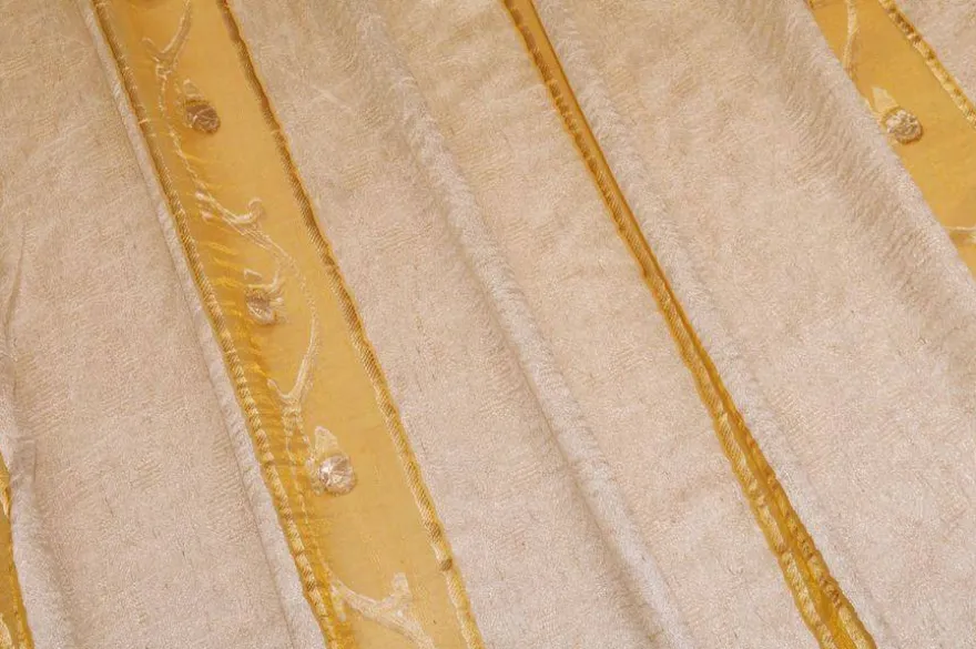 TESSUTO TENDA ORGANZA PANNA RICAMO ORO