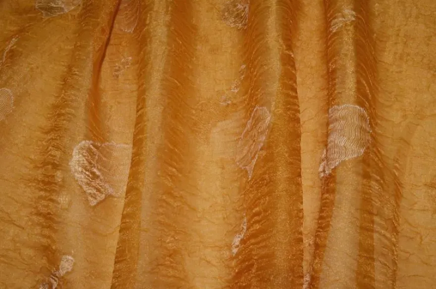 TESSUTO TENDA ORGANZA STROPICCIATA CON RICAMO