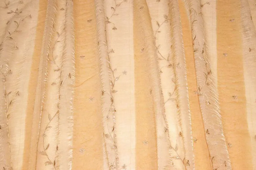 TESSUTO TENDA ORGANZA STROPIACCIATA RICAMO FLOREALE ORO
