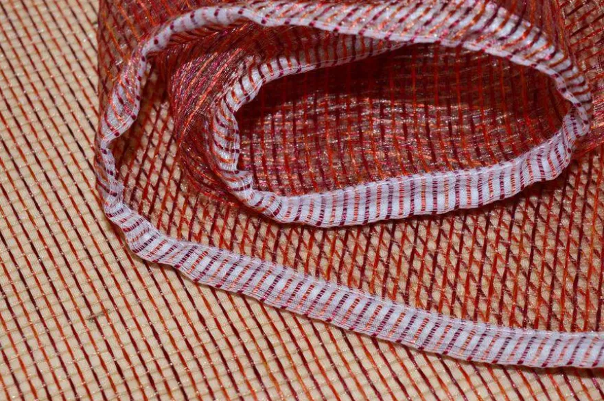 TESSUTO TENDA RETE LUREX ROSSA