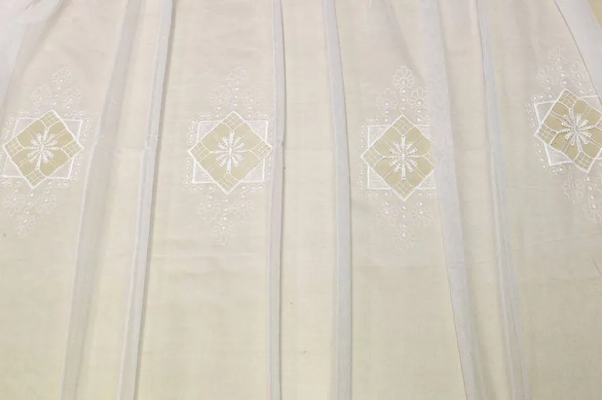 TESSUTO TENDA TULLE CON RICAMO PANNA