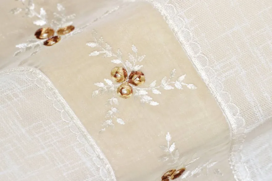 TESSUTO TENDINO CON INCASSO IN ORGANZA FIORELLINO MARRONE