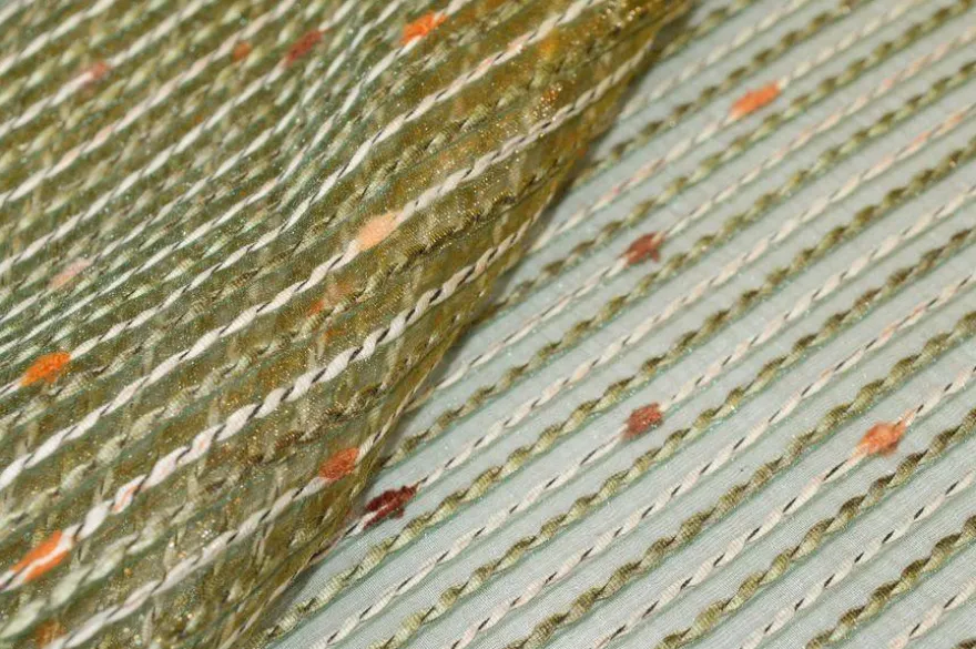 TESSUTO TENDINO ORGANZA VERDE CANGIANTE