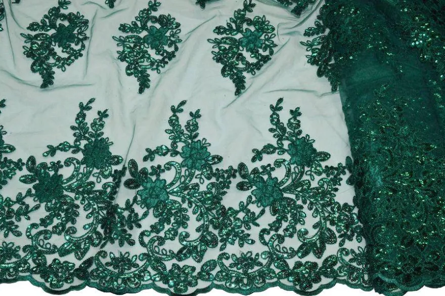TESSUTO TULLE RICAMATO CON PAILLETTES