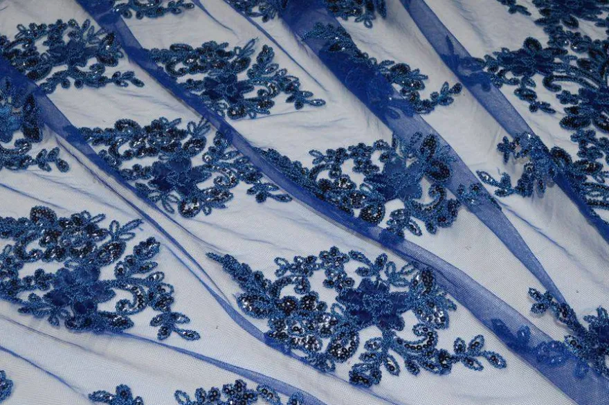 TESSUTO TULLE RICAMATO CON PAILLETTES
