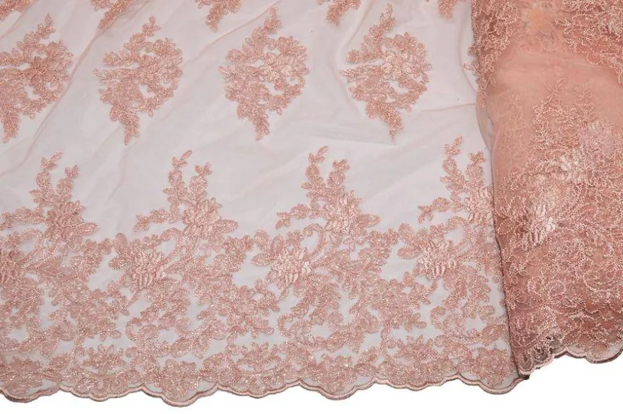 TESSUTO TULLE RICAMATO CON PAILLETTES