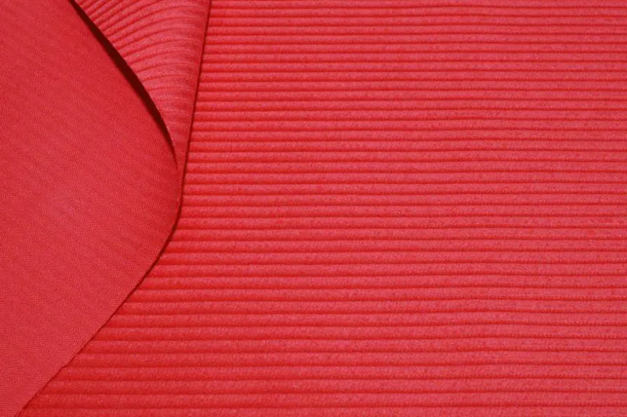 TESSUTO VELLUTO A COSTE 500 RIGHE ROSSO