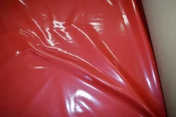 TESSUTO VERNICE PESANTE ROSSO